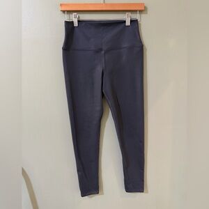 ALO airbrush high waisted 7/8 length leggings in slate grey size small